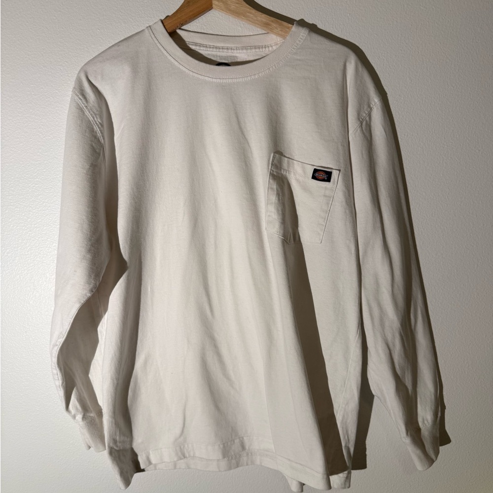 Men’s plain white long sleeve e shirt